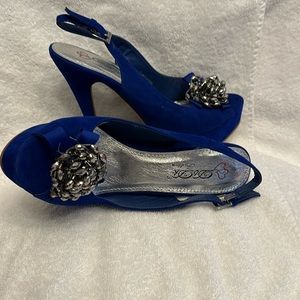 DbDK Fashion Blue 5.5” Stiletto. Size 6.